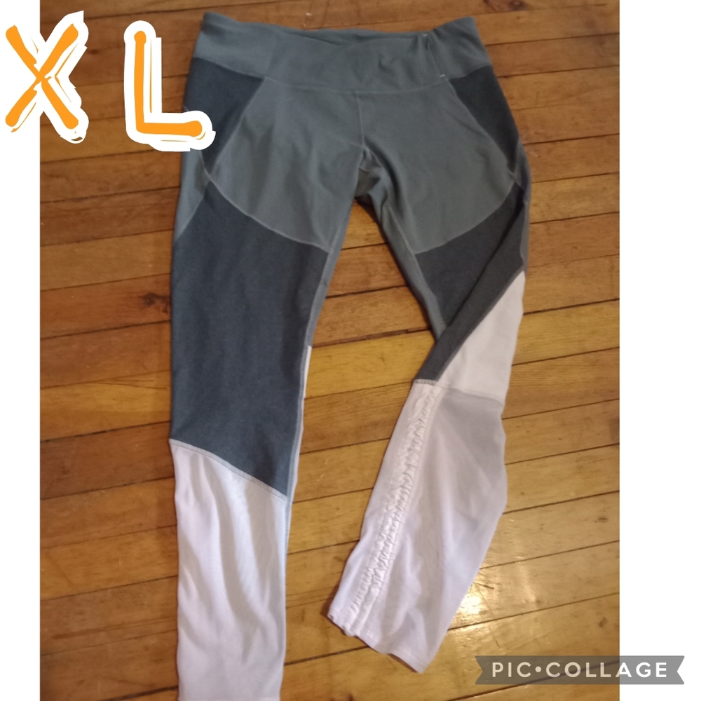 Calia by Carrie Underwood Gray Pink Leggings Heather